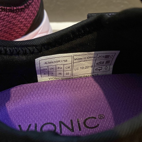 NIB - Cute purple athletic/walking shoes - size 5 - Picture 7 of 9